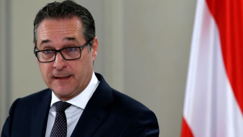 Heinz-Christian Strache hat einen Bekanntheitsgrad von 100 Prozent. 30 Prozent finden ihn sympathisch, 53 Prozent unsympathisch. (Bild: AP)