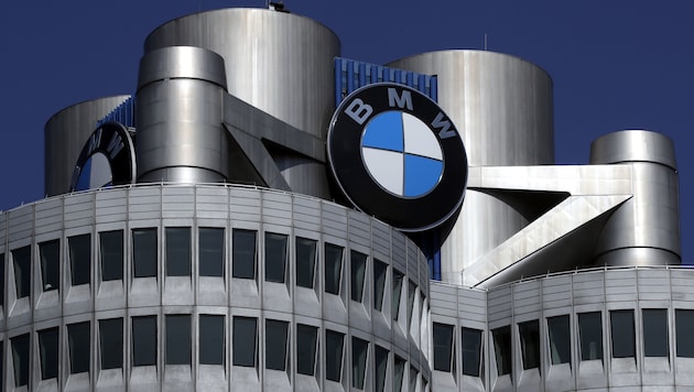 Die BMW-Zentrale in München (Bild: AP)