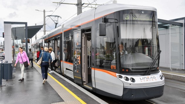 Für den Bau eines zweiten Schienenstrangs für die Linzer Straßenbahn wurden nun wichtige Schritte gesetzt. (Bild: Harald Dostal )