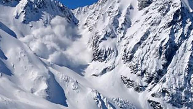 Ein Skitourengeher aus Österreich ist bei einem Lawinenabgang in Südtirol schwer verletzt worden (Archivbild). (Bild: APA/ZEITUNGSFOTO.AT)