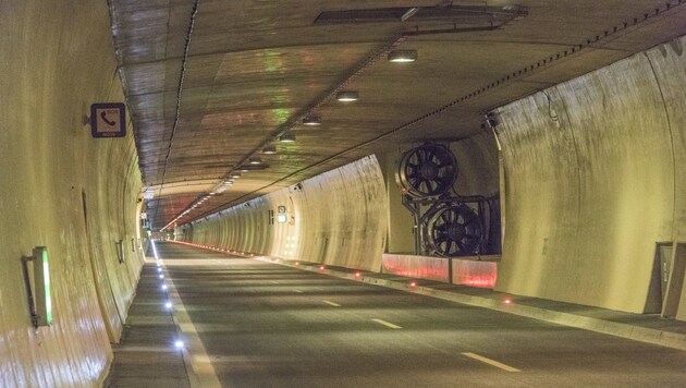 Der zweiröhrige Bosrucktunnel gilt als einer der modernsten und sichersten im Land (Bild: Foto Jack Haijes, Weinmeisterstra§e 9, 4560 Kirchdorf/Krems, sterreich)