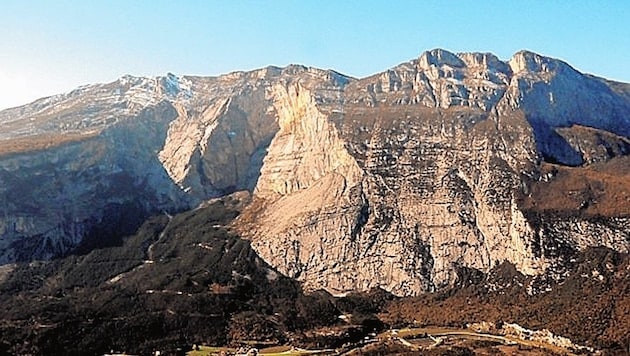 Von diesem Berg sprang der verunglückte Salzburger. (Bild: www.ladigetto.it)