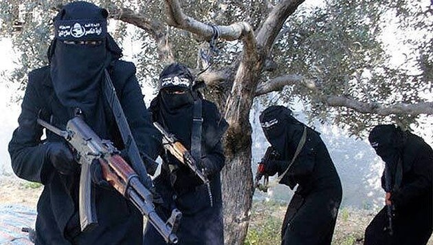 Kämpferinnen der Terrormiliz Islamischer Staat (Bild: Middle East Institute)