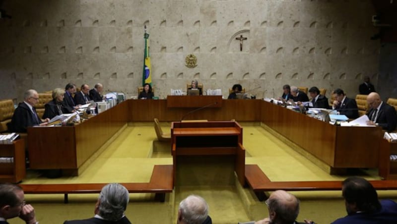 Der Oberste Bundesgerichtshof bei den Beratungen zum Fall Lula (Bild: Associated Press)