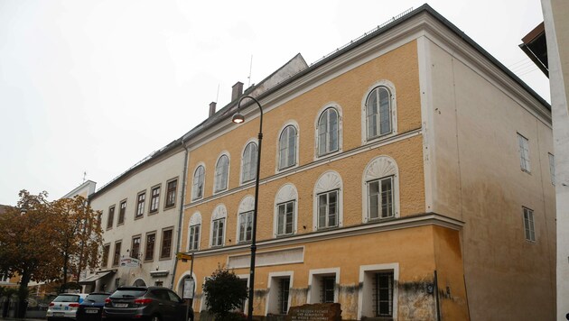 Das Geburtshaus von Adolf Hitler wird umgebaut. (Bild: Pressefoto Scharinger © Daniel Scharinger)