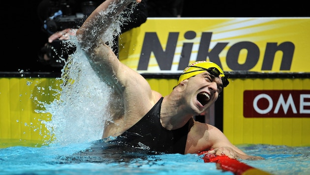 Markus Rogan bei seinem Weltrekord (Bild: AFP)