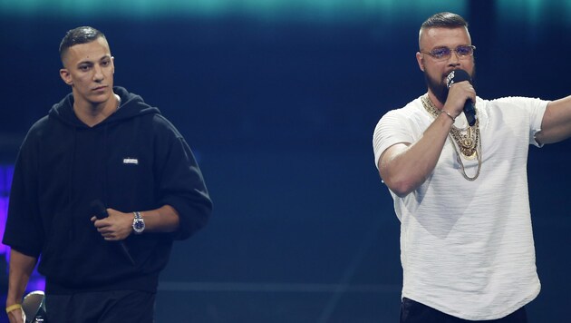 Die Deutschen Rapper Farid Bang und Kollegah ernteten laute Buh-Rufe und Pfiffe aus dem Publikum. (Bild: AFP or licensors)