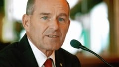Karl-Erivan Haub verschwand 2018 spurlos in den Schweizer Alpen. Bis heute fehlt von seiner ...