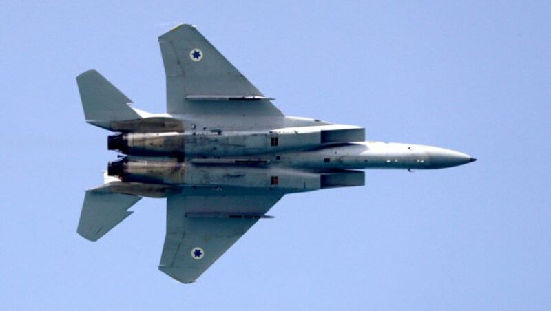 Ein israelischer F-15-Fighter während einer Luftshow (Bild: AFP)