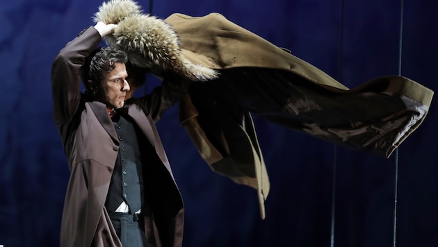 Eugen Onegin im Linzer Musiktheater mit Martin Achrainer (Bild: Reinhard Winkler)