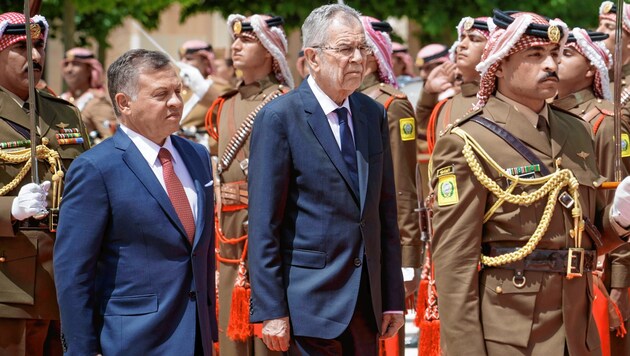 Jordaniens König Abdullah II. (links) mit Bundespräsident Alexander Van der Bellen (Bild: Peter Lechner/HBF)