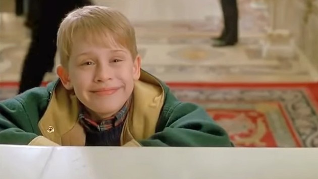 Macaulay Culkin in „Kevin - Allein in New York“ (1992) (Bild: youtube.com)