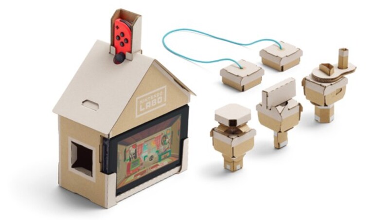 Labo-Haus: Steckt man Kurbeln und Schalter seitlich hinein, ergeben sich lustige Interaktionsmöglichkeiten mit dem Tierchen am Bildschirm. (Bild: Nintendo)