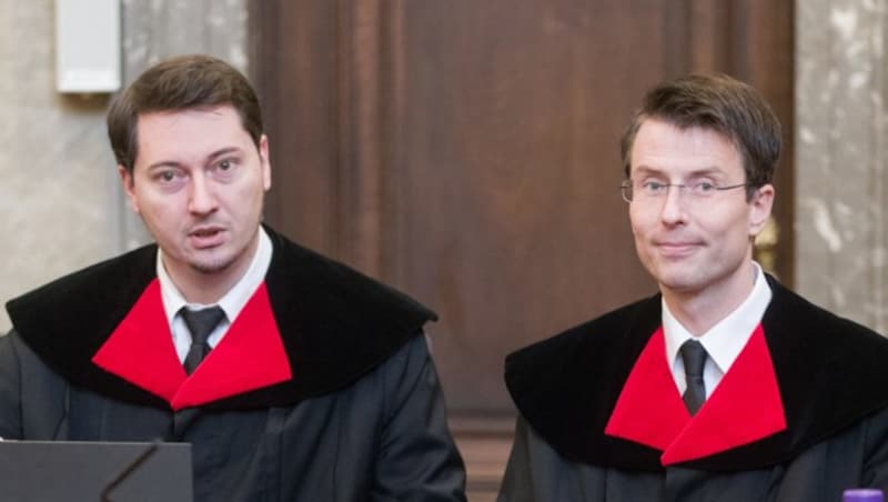 Die Staatsanwälte Alexander Marchart und Gerald Denk (Bild: APA/GEORG HOCHMUTH/APA-POOL)