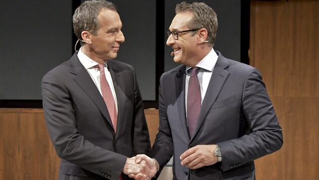 SPÖ-Chef Christian Kern und Vizekanzler Heinz-Christian Strache (FPÖ) bei der Ö1-Debatte „Klartext“ (Bild: APA/HERBERT NEUBAUER)