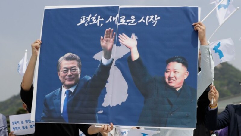 Das Treffen zwischen Kim Jong Un und Moon Jae In wird mit Freude erwartet. (Bild: ASSOCIATED PRESS)