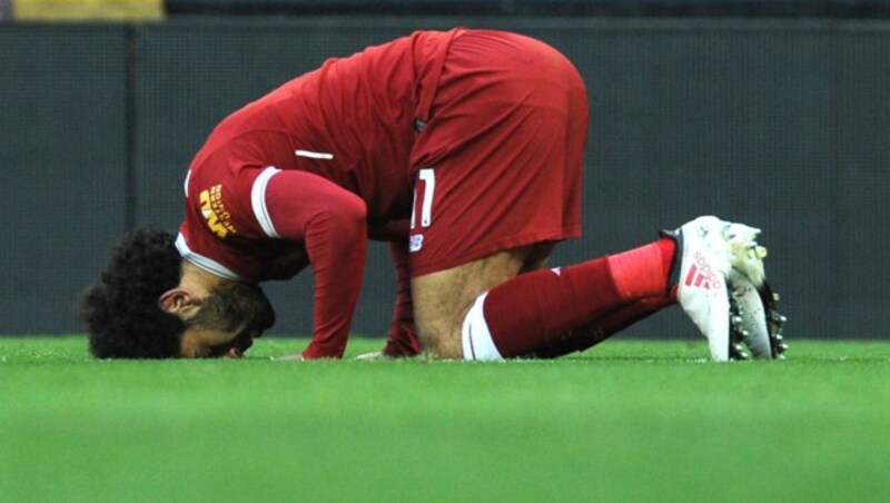 Salah deutet nach einem Tor ein Gebet an. (Bild: ASSOCIATED PRESS)