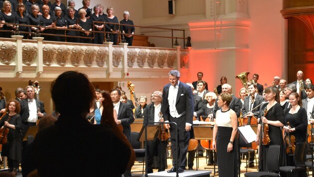Standing Ovations für Markus Poschner und das Bruckner Orchester in London (Bild: liveBild)