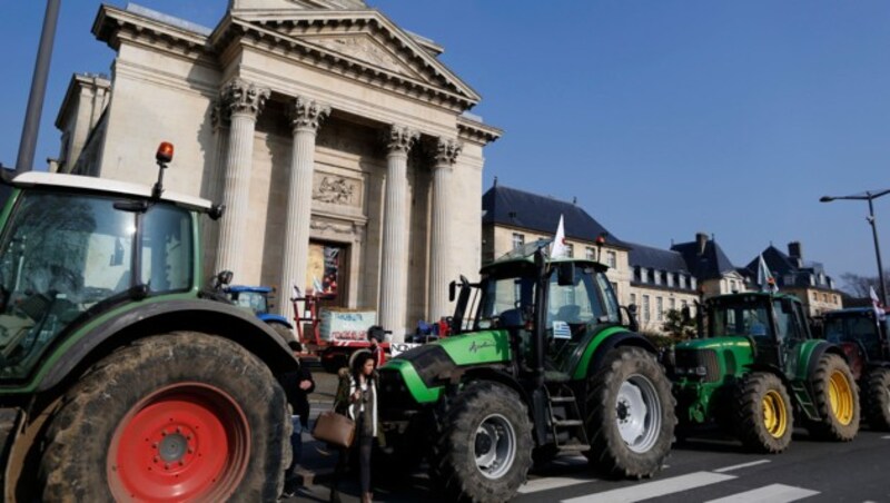 Französische Farmer während einer Demonstration gegen den Mercosur-Pakt (Bild: AFP)