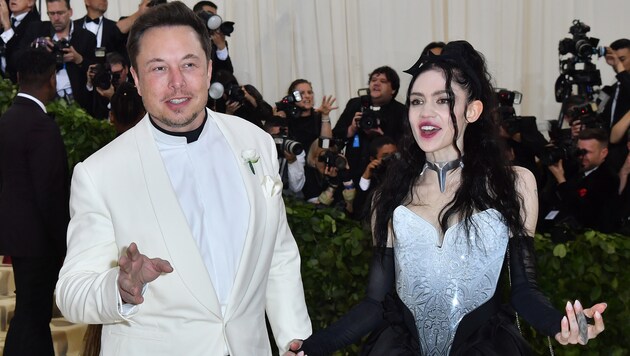 Elon Musk und Grimes bei der Met Gala 2018 (Bild: AFP or licensors)