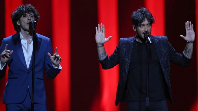 Ermal Meta and Fabrizio Moro setzten für Italien auf einen politischen Song. (Bild: Copyright 2018 The Associated Press. All rights reserved.)