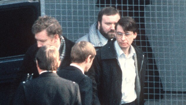 Dennis Nilsen (rechts) auf einer Aufnahme aus dem Jahr 1983 (Bild: AFP)