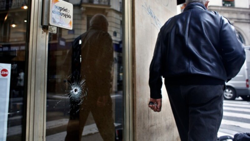 Die Polizei stoppte den Täter mit mehreren Schüssen. (Bild: AP)