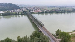 Donaubrücke Mauthausen. (Bild: FOTOKERSCHI.AT)