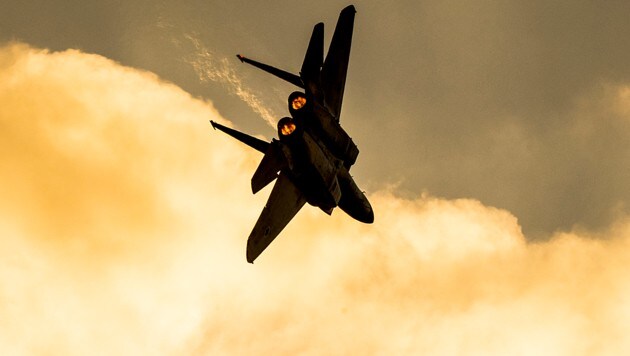 Israels Luftwaffe bombardierte Einrichtungen der radikalislamischen Hamas. (Bild: AFP )