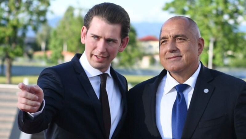 Kurz mit Bulgariens Premierminister Bojko Borrisow (Bild: AFP)