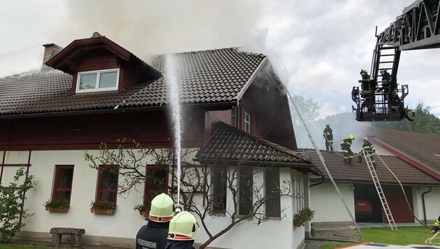 Die Feuerwehren konnten größeren Schaden verhindern. (Bild: Feuerwehr Völkermarkt)