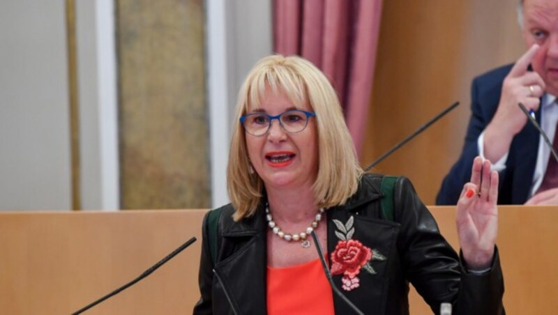 Evelyn Kattnigg (FPÖ) muss zur Verteidigung ihrer Partei im Landtag ausrücken. (Bild: © Harald Dostal / 2018)