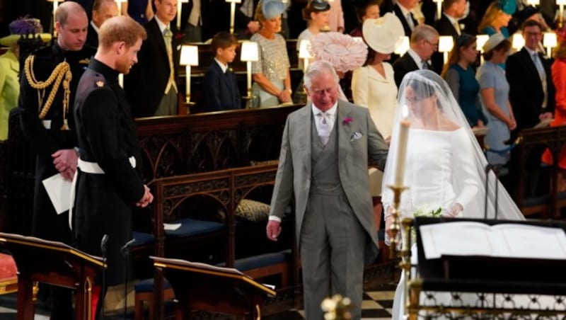 Prinz Charles übergab Meghan Markle an Prinz Harry. (Bild: WPA Rota)