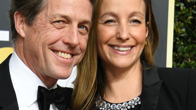 Hugh Grant und Anna Eberstein (Bild: AFP)