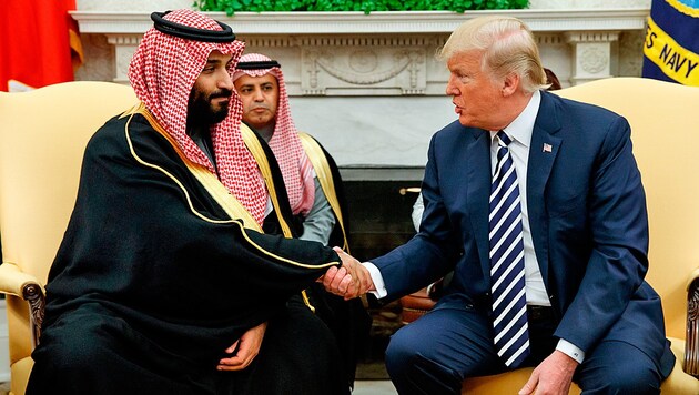 Mohammed bin Salman und US-Präsident Donald Trump (Bild: AP)