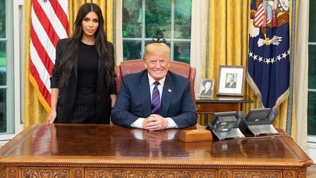 Kim Kardashian zu Besuch bei Donald Trump (Bild: twitter.com)