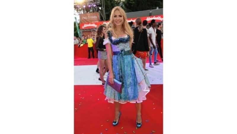 Sonja Kraus kam im Dirndl zum Life Ball. (Bild: Klemens Groh)