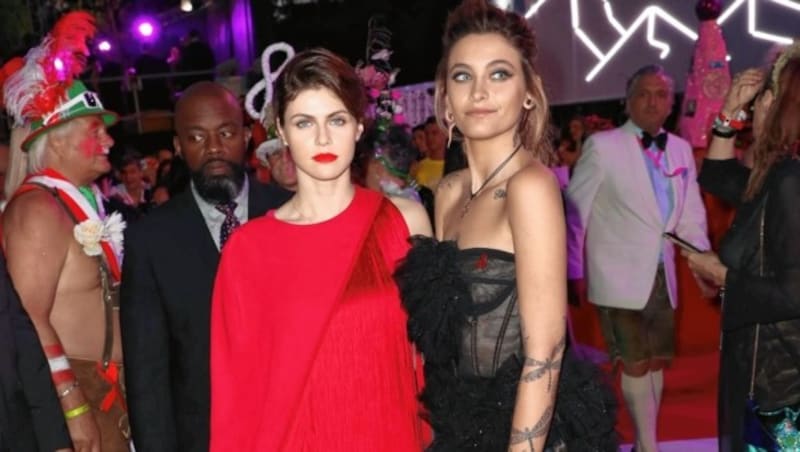 Alexandra Daddario und Paris Jackson (Bild: Alexander TUMA)