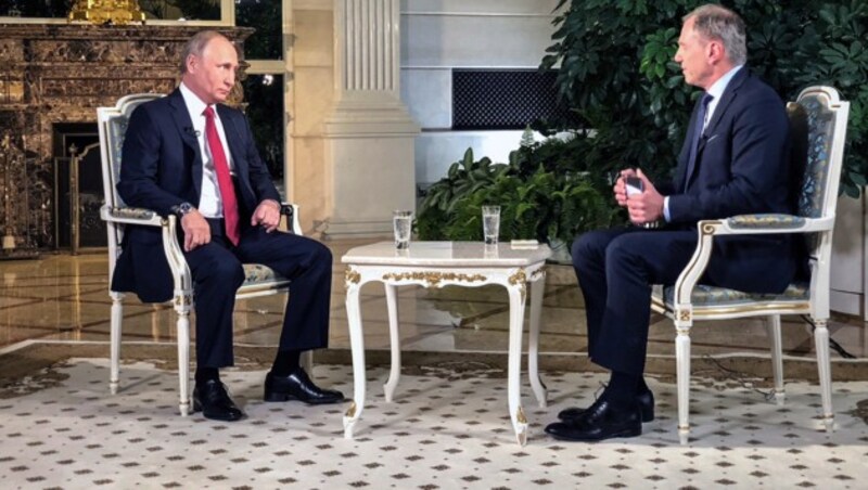 Ein turbulentes Interview (oder war es ein Streitgespräch?) von Armin Wolf mit Wladimir Putin im Kreml (Bild: APA/ORF/DANIEL HACK)