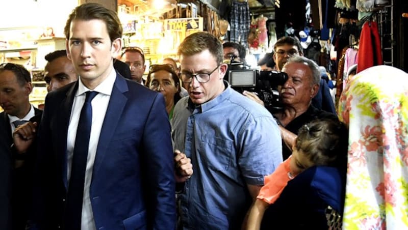 Bundeskanzler Sebastian Kurz (li.) während eines Besuchs der Altstadt von Jerusalem 10.6. (Bild: APA/Robert Jäger)