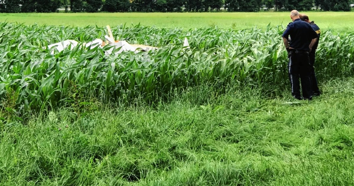 Kurz Nach Dem Start - Pilot (76) Stirbt Bei Absturz Von Kleinflugzeug ...