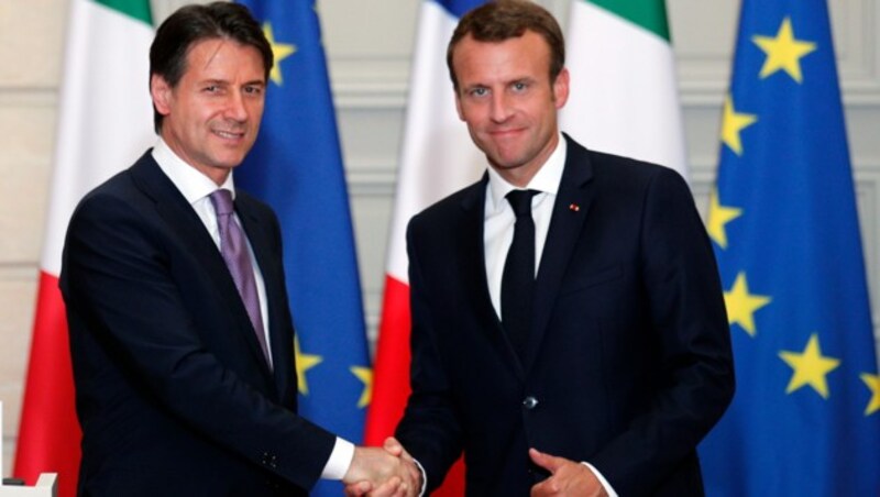 Emmanuel Macron und Giuseppe Conte (Bild: AP)