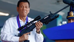 Rodrigo Duterte hat nicht nur den Drogenbossen den Kampf angesagt. (Bild: AP)