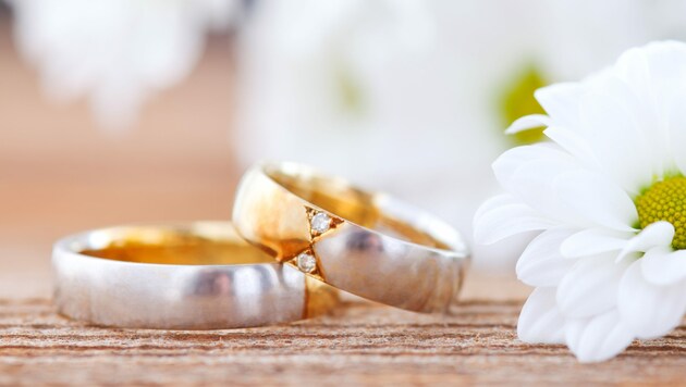 2019 wurden in Österreich weniger Ehen geschlossen als im Jahr davor. Beim Thema Ehe führt Kärnten einige Male die Listen an (Bild: Ramona Heim/stock.adobe.com)