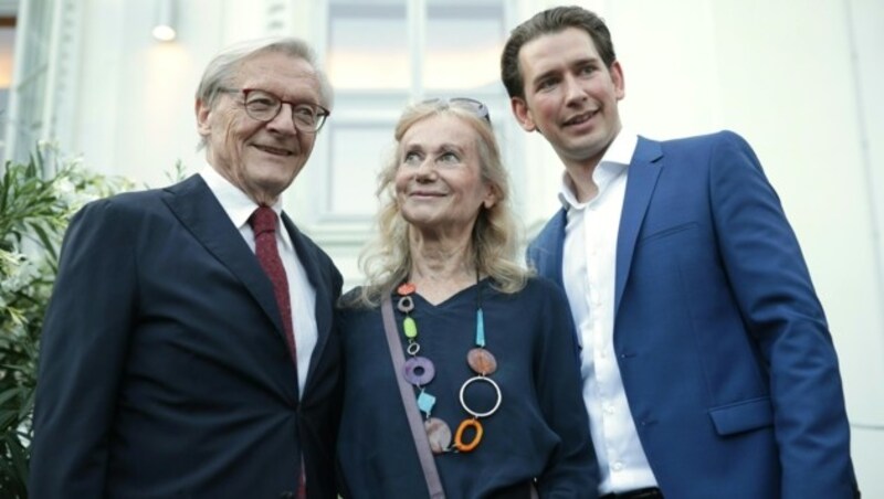 Ex-Bundeskanzler Wolfgang Schüssel mit Ehefrau Krista und Bundeskanzler Sebastian Kurz (Bild: APA/GEORG HOCHMUTH)