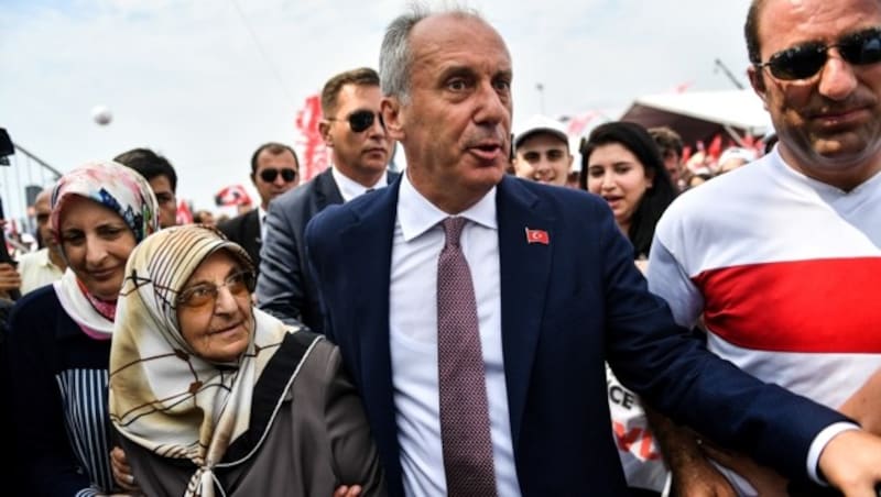 Muharrem Ince von der CHP ist Erdogans stärkster Konkurrent im Kampf um das Präsidentenamt. (Bild: APA/AFP/Bulent Kilic)