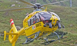 Mit dem Notarzthubschrauber wurde der Schwerverletzte abtransportiert (Symbolbild).