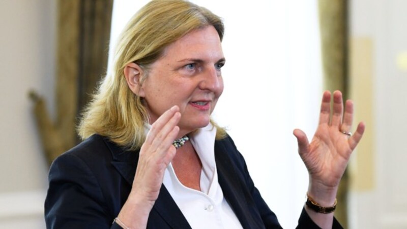 Karin Kneissl (Bild: APA/ROBERT JAEGER)