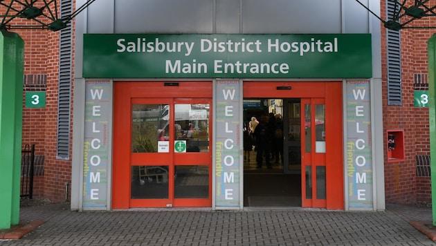 Erneut werden zwei Menschen wegen eines mutmaßlichen Giftanschlags im Krankenhaus von Salisbury behandelt. (Bild: AFP)