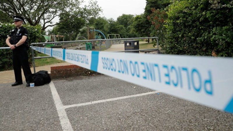Auch in Salisbury wurden nach dem jüngsten Vergiftungsfall mehrere Bereiche polizeilich gesperrt. (Bild: AP)